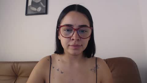 Snapshot of isemma chatting on 19, 10, 2025 Emma online show from 19, 10, 2025