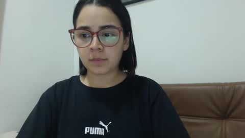 Snapshot of isemma chatting on 22, 10, 2025 Emma online show from 22, 10, 2025