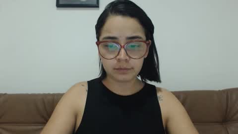 Snapshot of isemma chatting on 28, 10, 2025 Emma online show from 28, 10, 2025