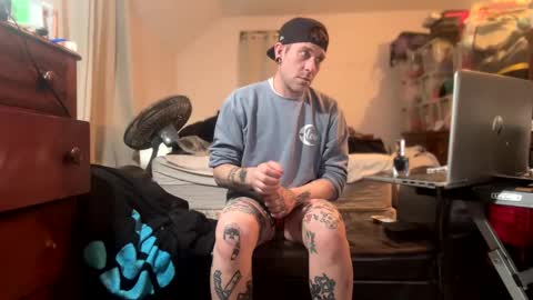 Snapshot of ishouldntbeonhereagain chatting on 8, 3, 2025 Daddy Master Master Daddy online show from 8, 3, 2025