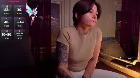 Snapshot of ishtardivine chatting on 8, 10, 2025 Ishtar online show from 8, 10, 2025