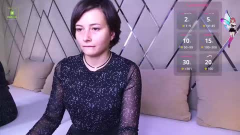 Snapshot of ishtardivine chatting on 18, 10, 2025 Ishtar online show from 18, 10, 2025