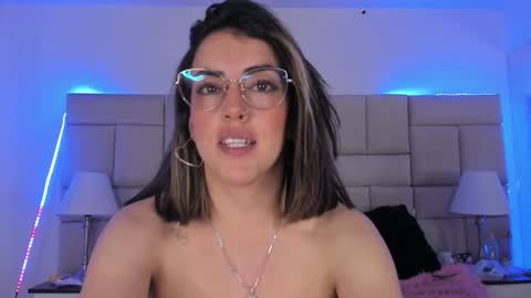 Snapshot of isis_loveyes_ chatting on 10, 12, 2024 Pauli online show from 10, 12, 2024