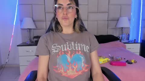 Snapshot of isis_loveyes_ chatting on 27, 12, 2024 Pauli online show from 27, 12, 2024