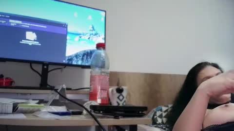 iskrenv online show from 15, 4, 2026