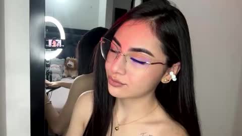 Snapshot of islacole chatting on 25, 10, 2025 Cute Isla  online show from 25, 10, 2025
