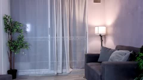 Julyane online show from 22, 9, 2025