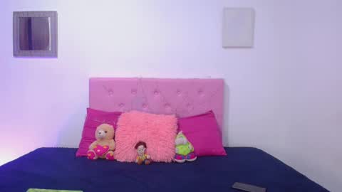 Snapshot of issa_kitty chatting on 6, 3, 2025 issa_kitty online show from 6, 3, 2025