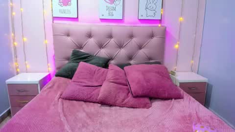 Snapshot of issaa_tyler chatting on 5, 11, 2025 Issa online show from 5, 11, 2025