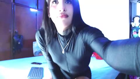 Snapshot of issabel_luxurymedellin chatting on 2, 12, 2025 Issabel online show from 2, 12, 2025