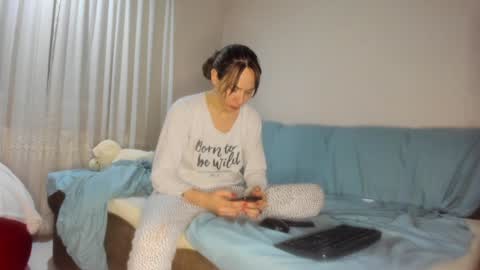 Snapshot of issabelle_69 chatting on 3, 2, 2025 Issabelle online show from 3, 2, 2025