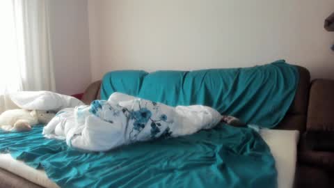 Snapshot of issabelle_69 chatting on 12, 2, 2025 Issabelle online show from 12, 2, 2025