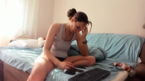 Snapshot of issabelle_69 chatting on 10, 3, 2025 Issabelle online show from 10, 3, 2025