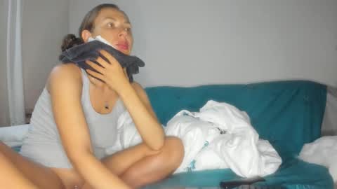 Snapshot of issabelle_69 chatting on 11, 9, 2025 Issabelle online show from 11, 9, 2025