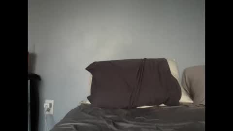 Snapshot of issalooker chatting on 16, 12, 2024 Marshall online show from 16, 12, 2024