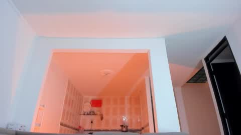 Isabella  online show from 5, 1, 2026