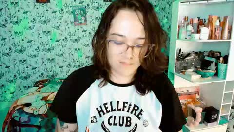 Yiz online show from 7, 1, 2026