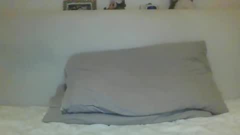 italian_boy_22 online show from 10, 4, 2026
