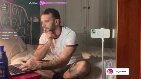 Snapshot of italian_stallion_big chatting on 19, 2, 2025 italian_stallion_big online show from 19, 2, 2025