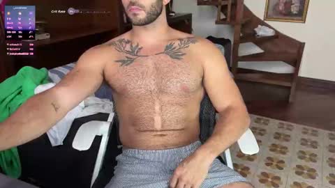 Snapshot of italian_stallion_big chatting on 23, 10, 2025 italian_stallion_big online show from 23, 10, 2025