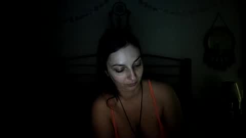 Snapshot of italiana25 chatting on 4, 4, 2026 Bella Bloom online show from 4, 4, 2026