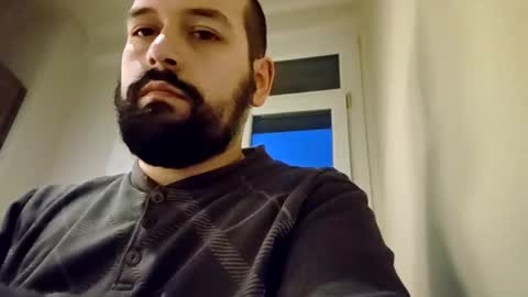 Snapshot of italianbigboy93 chatting on 2, 11, 2025 italianbigboy93 online show from 2, 11, 2025