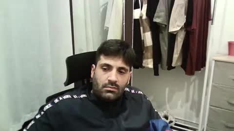 italianboybcn online show from 5, 11, 2025