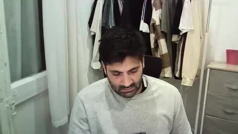 italianboybcn online show from 25, 11, 2025