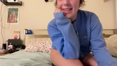 Snapshot of italiankittyx chatting on 24, 6, 2026 ItalianKitty online show from 24, 6, 2026