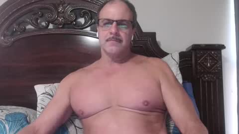 Snapshot of italianstud43 chatting on 9, 10, 2025 Hot Italian online show from 9, 10, 2025
