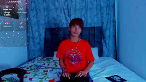 ithan_kingtwin online show from 14, 7, 2026