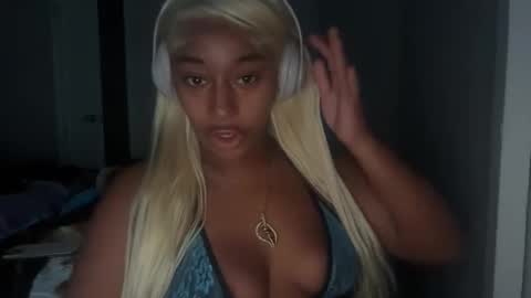 Snapshot of its_amiri chatting on 9, 9, 2025 its_amiri online show from 9, 9, 2025