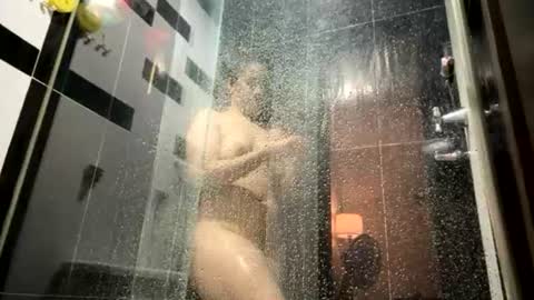 Snapshot of its_bunnyy chatting on 26, 7, 2026 K A R I online show from 26, 7, 2026