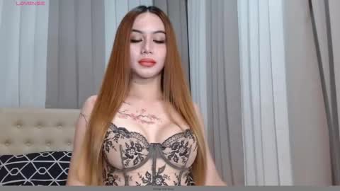 Snapshot of its_emilyvillain chatting on 11, 11, 2025 Emily online show from 11, 11, 2025