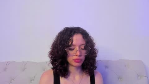 Snapshot of its_marie chatting on 12, 12, 2024 Maria online show from 12, 12, 2024