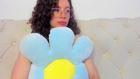 Snapshot of its_marie chatting on 11, 2, 2025 Maria online show from 11, 2, 2025