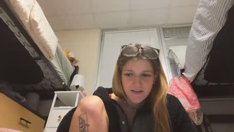 Alex Love online show from 11, 2, 2025