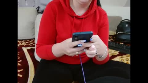 Busty mommy online show from 10, 1, 2026