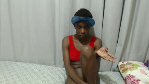 Laynne online show from 23, 10, 2025