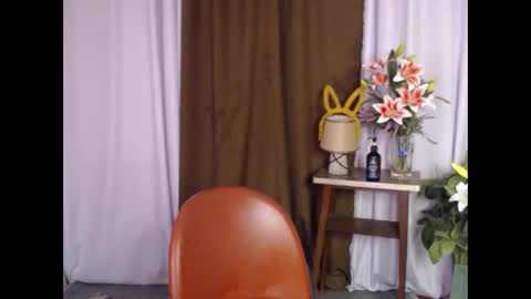 Snapshot of itsme_kent chatting on 26, 10, 2025 kenneth online show from 26, 10, 2025