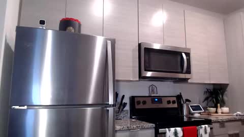 Alexis Rae online show from 4, 12, 2025