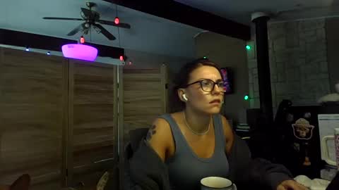 Snapshot of itsmesophie_x chatting on 3, 10, 2025 ItsMeSophie X online show from 3, 10, 2025