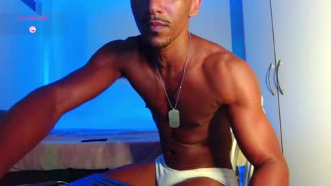 Snapshot of itsmikenoir chatting on 5, 10, 2025 Limited offer 50    online show from 5, 10, 2025