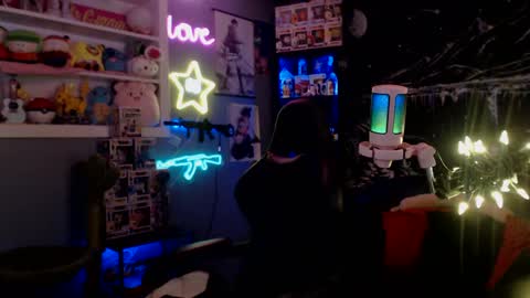 Nicki Foxx online show from 22, 1, 2025