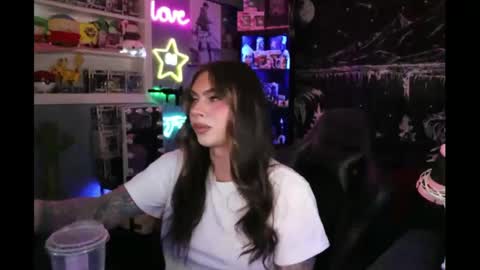 Nicki Foxx online show from 31, 1, 2025