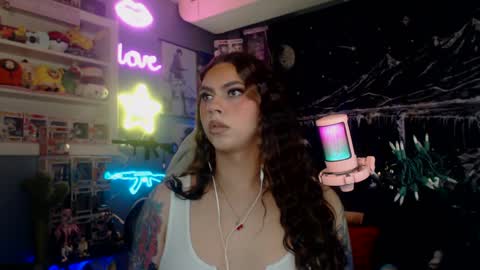 Nicki Foxx online show from 14, 2, 2025