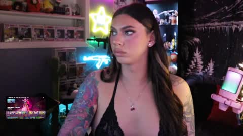 Nicki Foxx online show from 20, 2, 2025