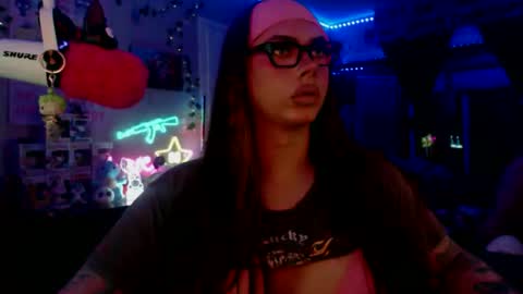 Nicki Foxx online show from 10, 11, 2025