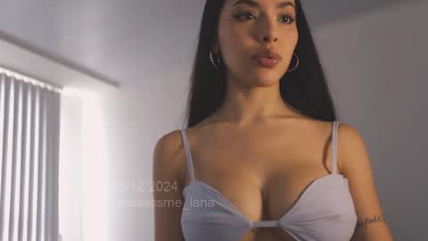 itsssssssme_lana online show from 28, 12, 2024