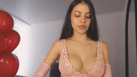 itsssssssme_lana online show from 14, 2, 2025